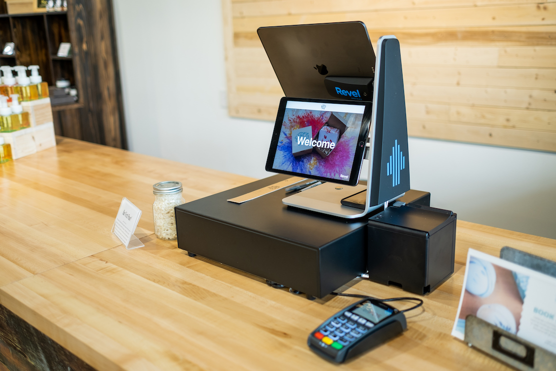 13 Must-Have POS Features for Your Growing Business
